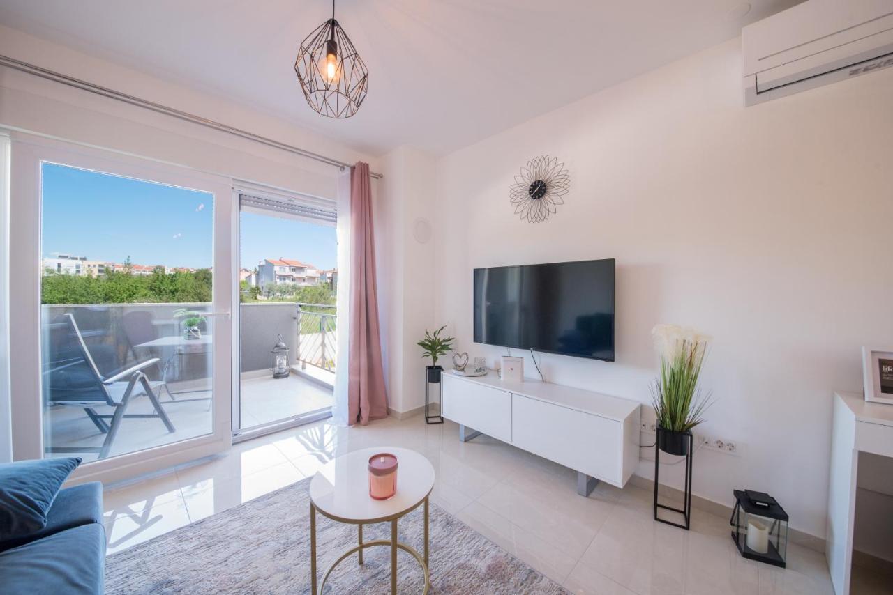 Romanca Apartment *