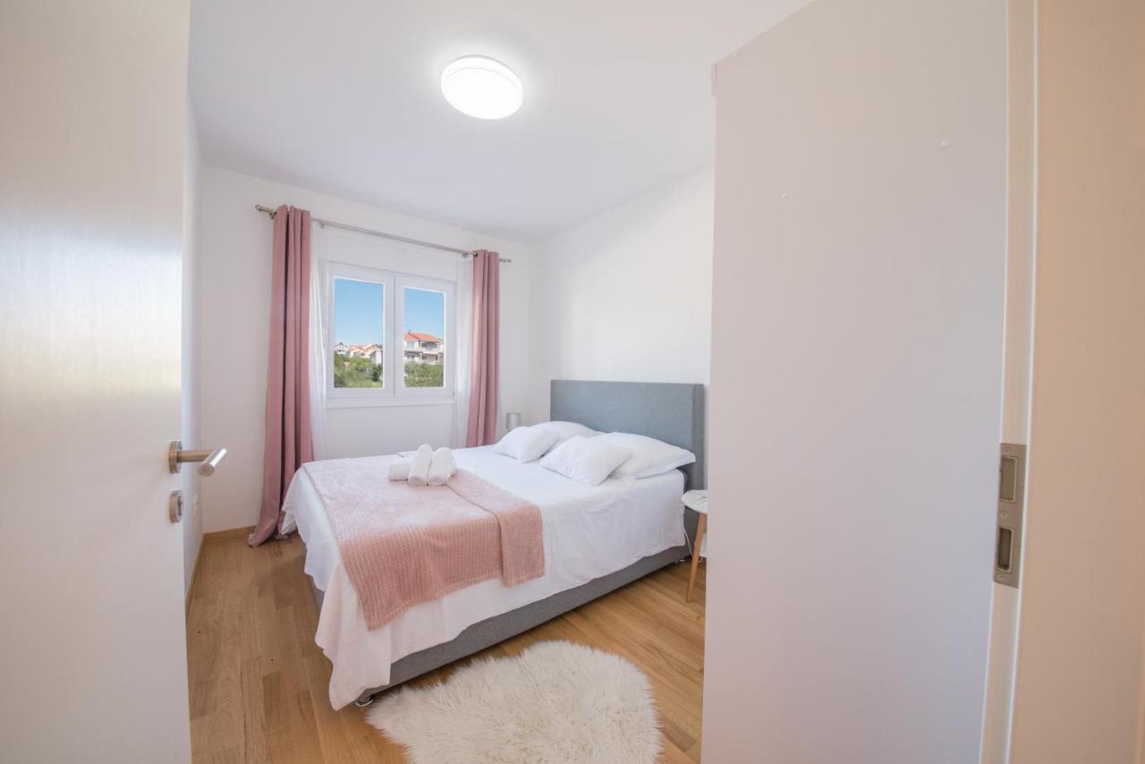 Apartment Romanca *